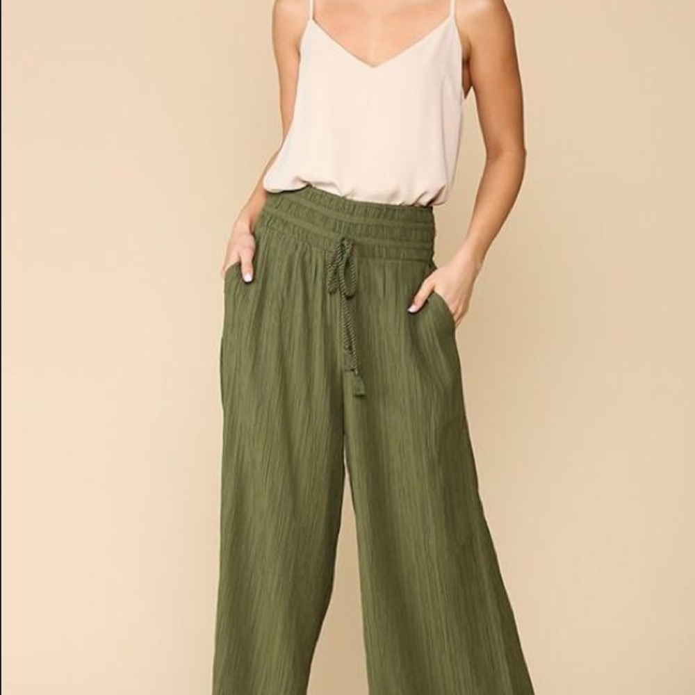 Boutique Crepe Gauchos